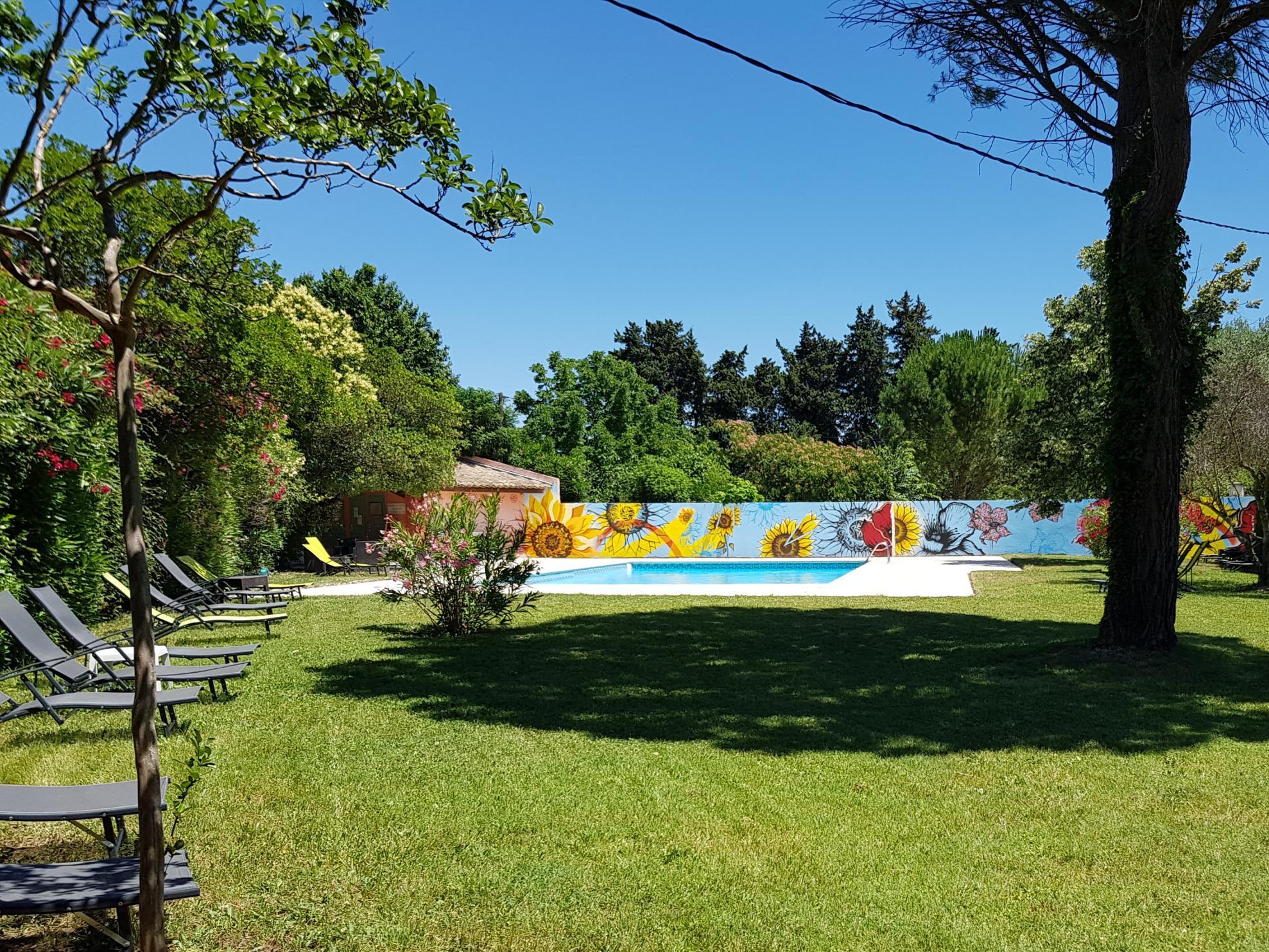 Logis Hotel La Ferme Avignon Exterior photo