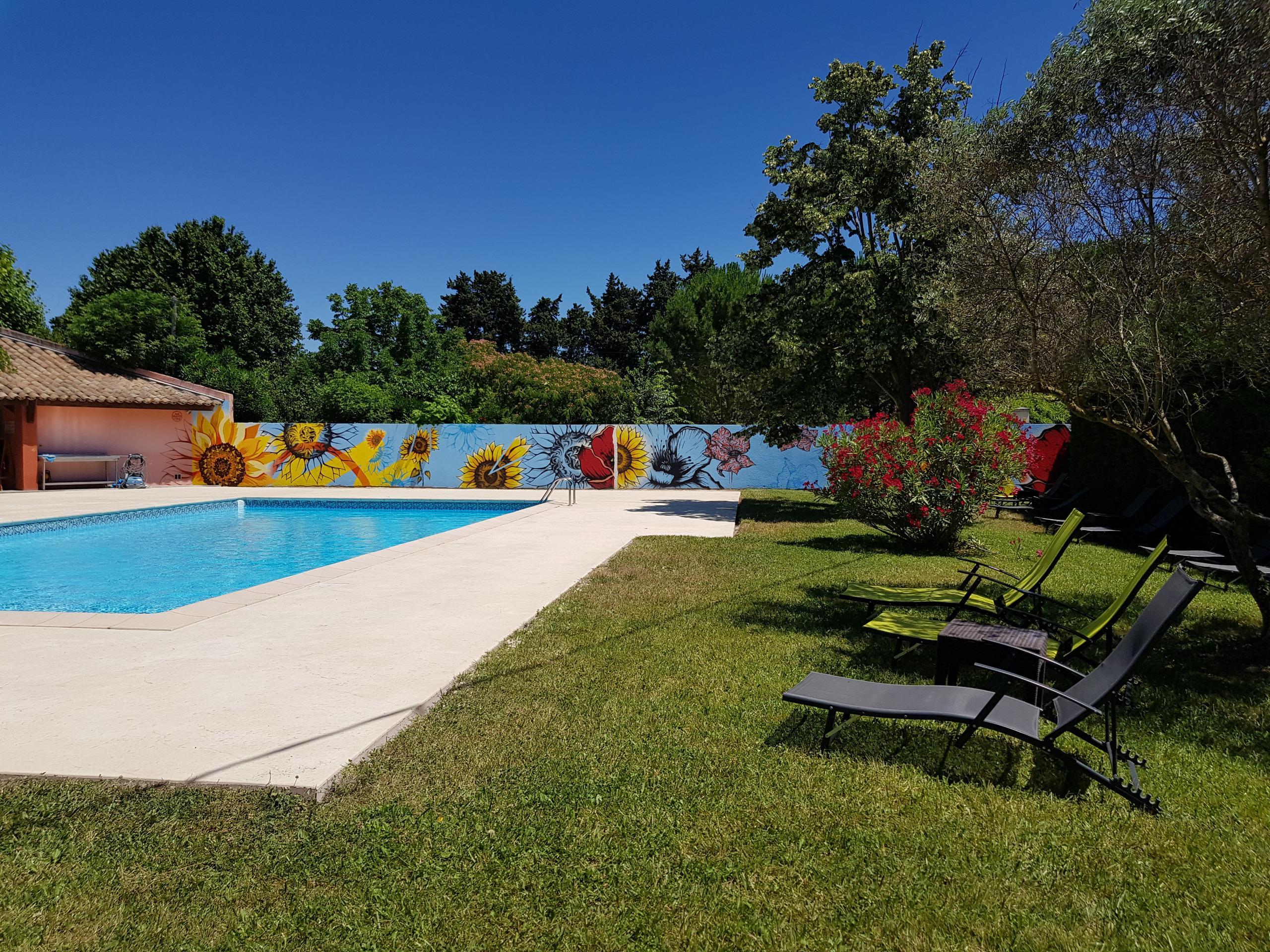 Logis Hotel La Ferme Avignon Exterior photo