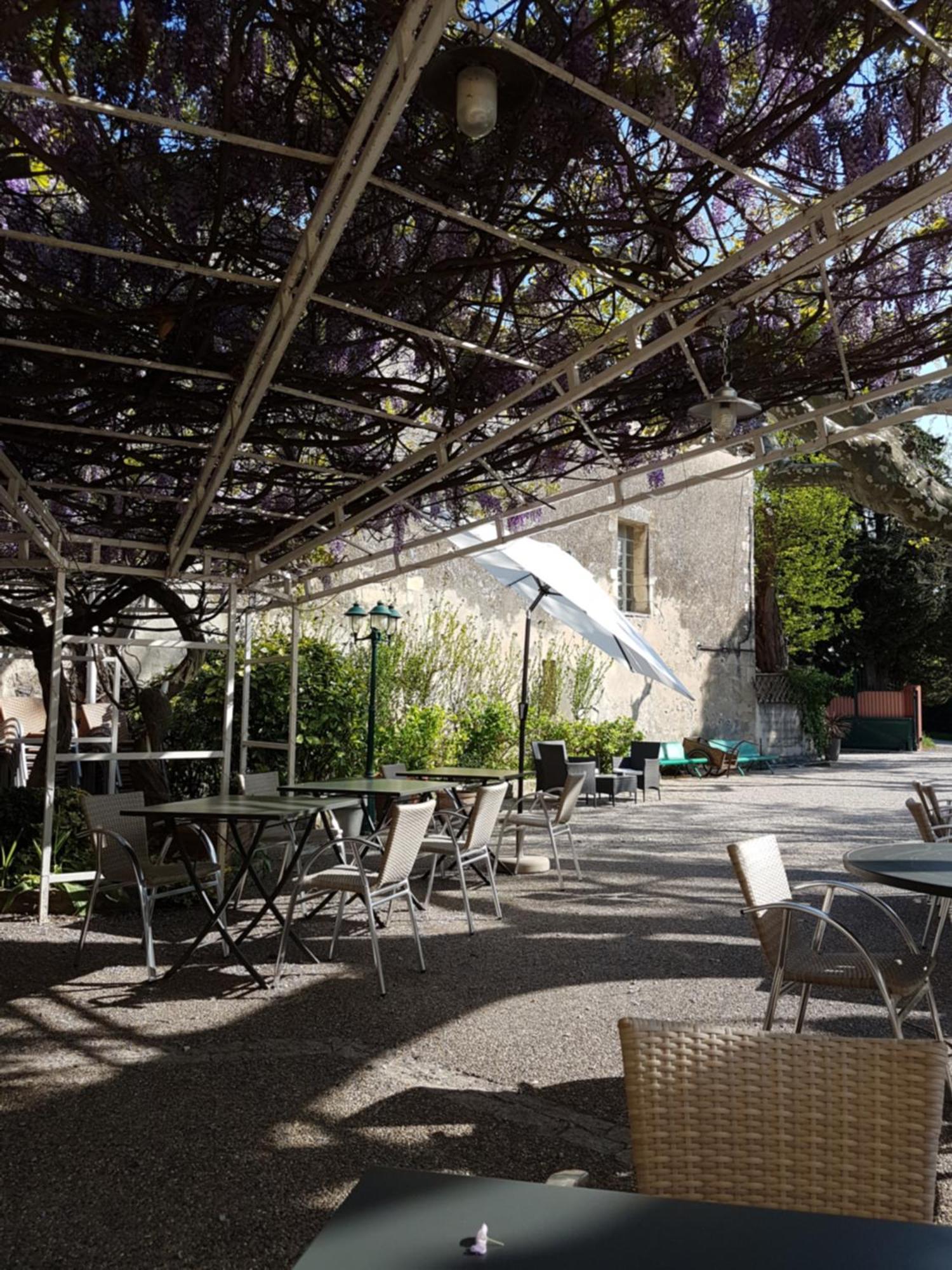 Logis Hotel La Ferme Avignon Exterior photo